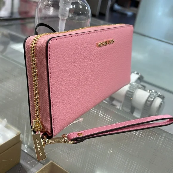 MICHAEL KORS JST 
Leather Continental Wristlet Phone Case Wallet 
Carnation 
NWT - Picture 3 of 16